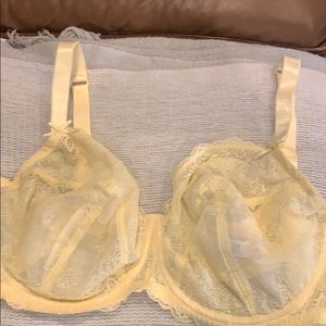 Lacy yellow bra. NWOT
